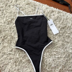 Alo Black Crossed back Bodysuit